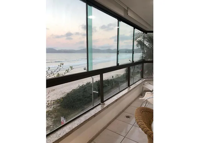 Apto Almeida E Moraes Frente Mar Meia Praia